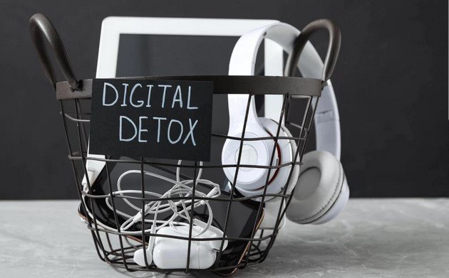 Digital Detox: Boosting Wellness in the Digital Age