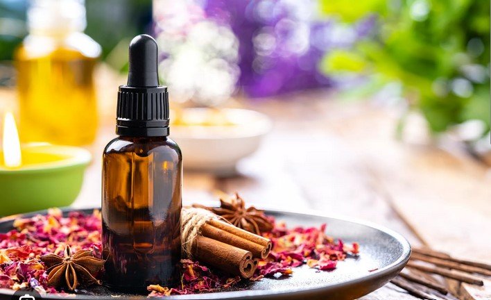 How Aromatherapy Enhances Personal Wellness